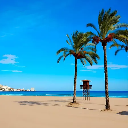 Exclusivo Con Piscina Y Parking Holiday home
